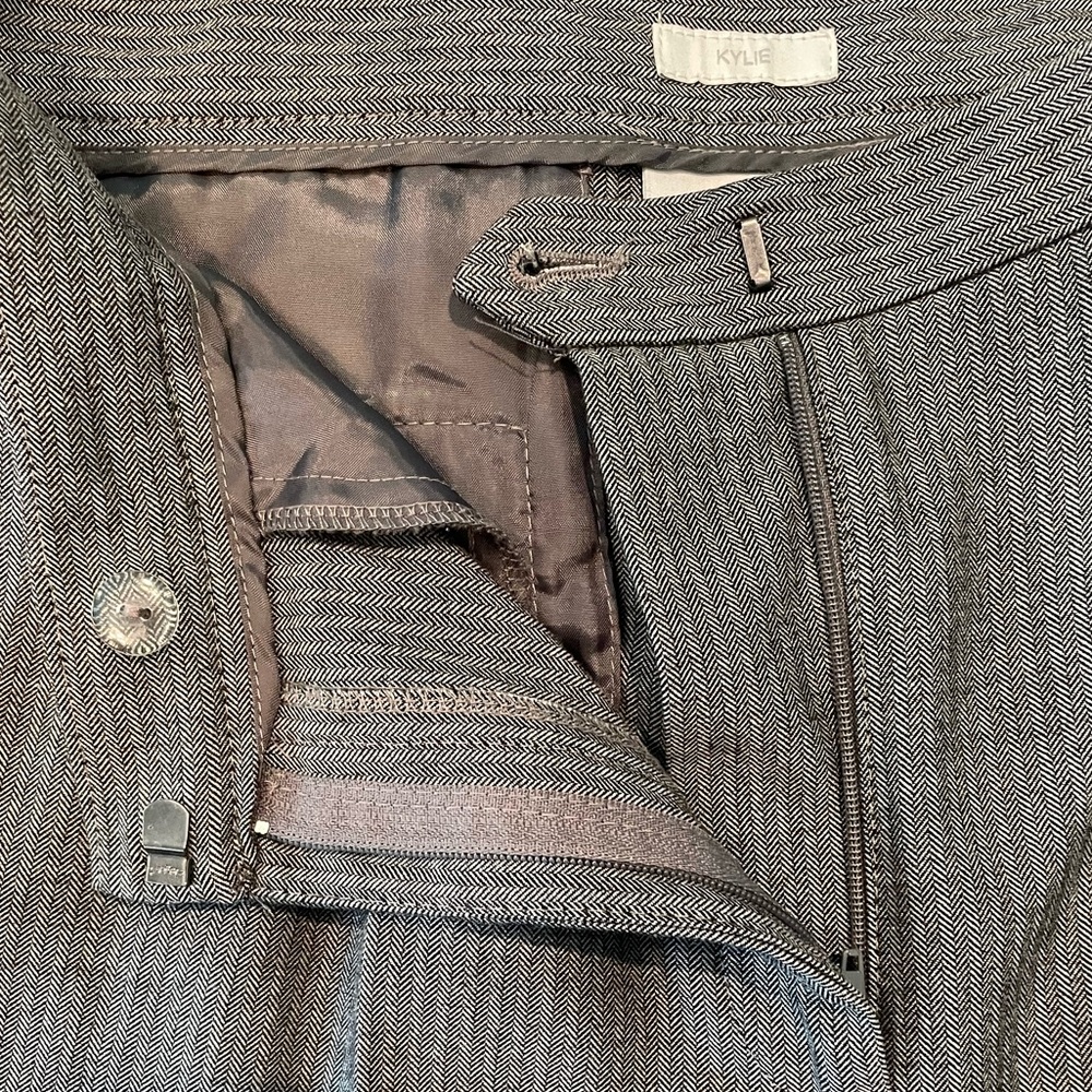 Women Liz Claiborne Lizsport Petite size 8.